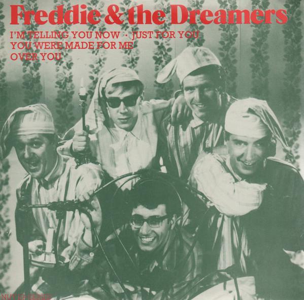 Freddie & The Dreamers - I'm Telling You Now